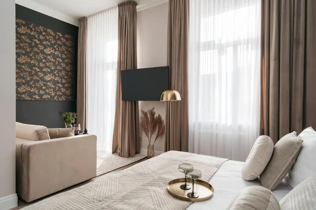 Deluxe Two-Bedroom Apartment With Old Town View Krakow 0*,